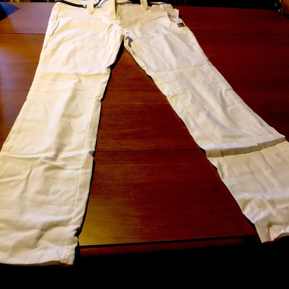 NWT Joe B white straight leg jeans. Black belt